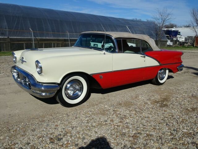 Oldsmobile Eighty-Eight 1956 image number 24