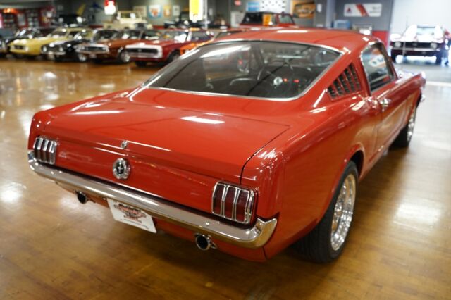 Ford Mustang 1965 image number 17