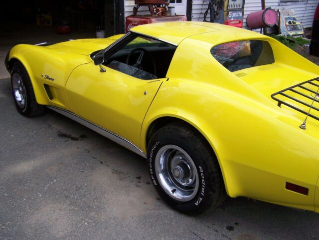 Chevrolet Corvette 1975 image number 8