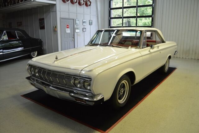 Plymouth Fury 1964 image number 2