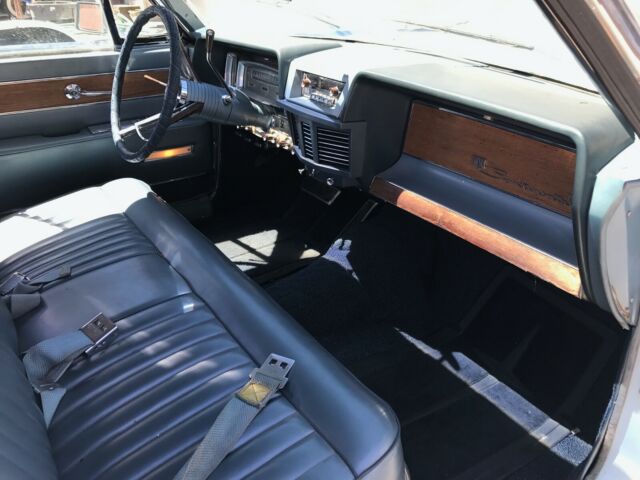 Lincoln Continental 1962 image number 20