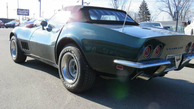 Chevrolet Corvette 1968 image number 10