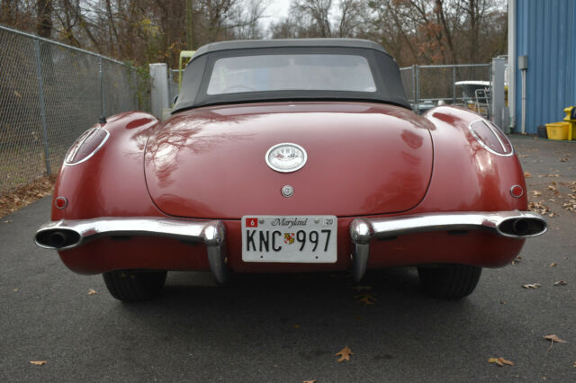 Chevrolet Corvette 1960 image number 26