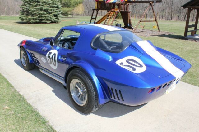 Chevrolet Corvette 1964 image number 1