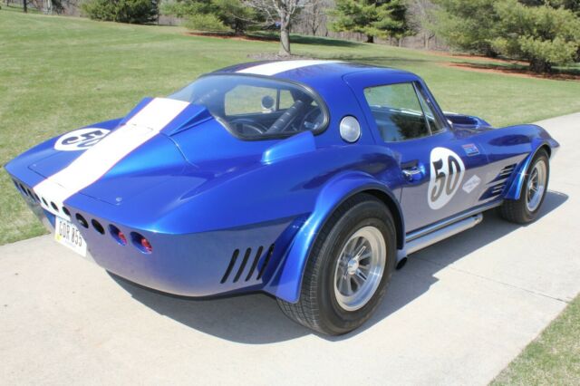 Chevrolet Corvette 1964 image number 2