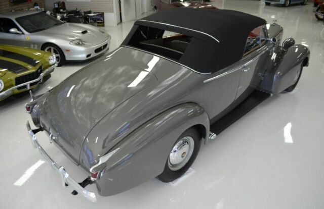 Cadillac Series 75 V-8 1938 image number 11