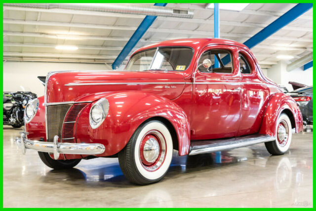 Ford Deluxe 1940 image number 0