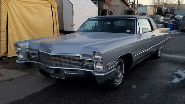 Cadillac DeVille 1968 image number 0