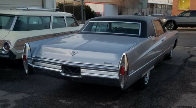 Cadillac DeVille 1968 image number 2