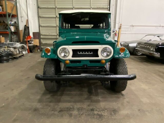 Toyota Land Cruiser 1969 image number 26