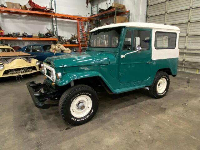 Toyota Land Cruiser 1969 image number 29