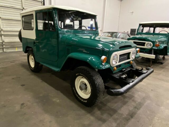 Toyota Land Cruiser 1969 image number 31