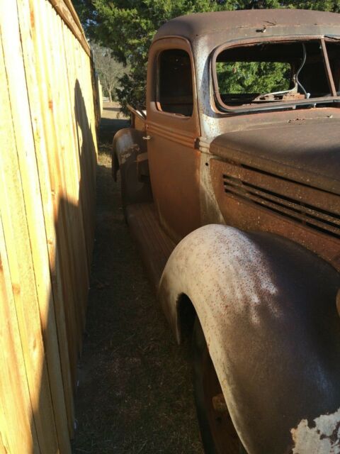 Ford 1/2 Ton Pickup 1939 image number 14