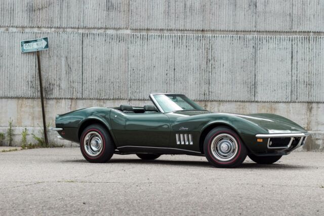 Chevrolet Corvette 1969 image number 25