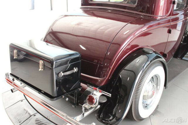 Ford 3 Window Coupe 1932 image number 17