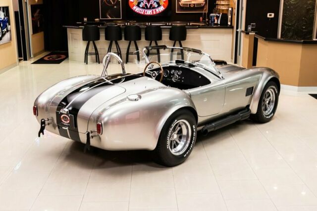 Shelby Cobra 1965 image number 35