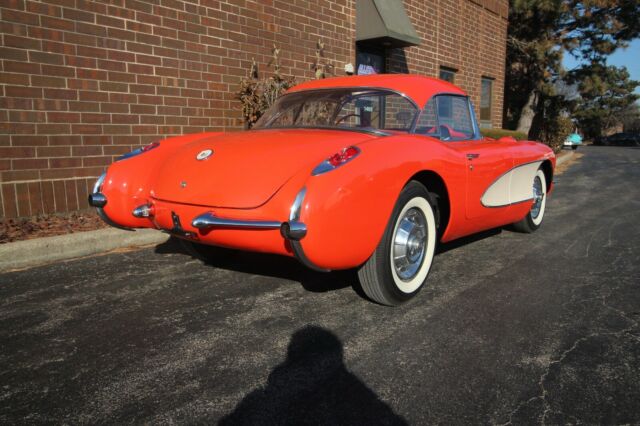 Chevrolet Corvette 1956 image number 29