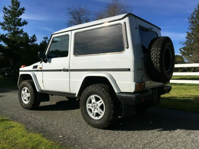 Mercedes-Benz G-Class 1900 image number 26