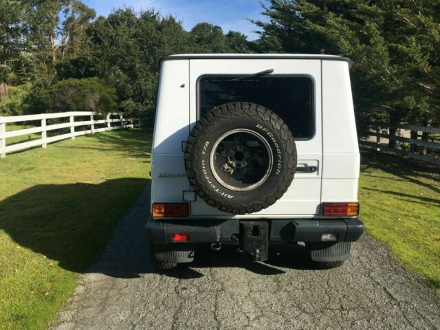 Mercedes-Benz G-Class 1900 image number 28