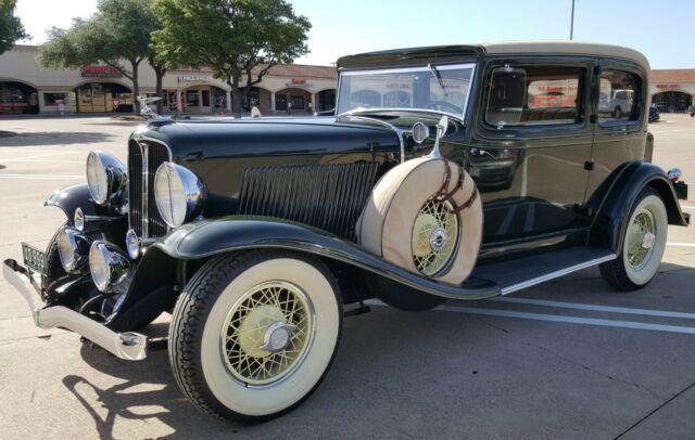 Auburn Brougham 1932 image number 0