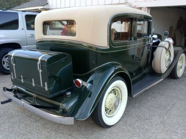 Auburn Brougham 1932 image number 12