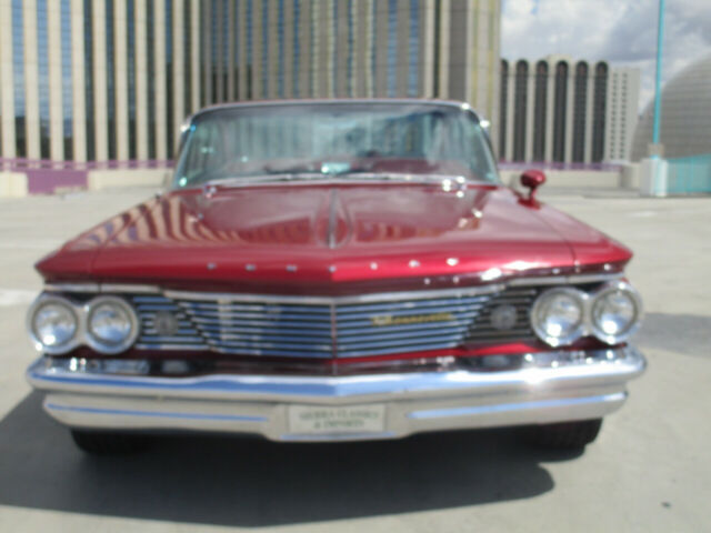 Pontiac Bonneville 1960 image number 2