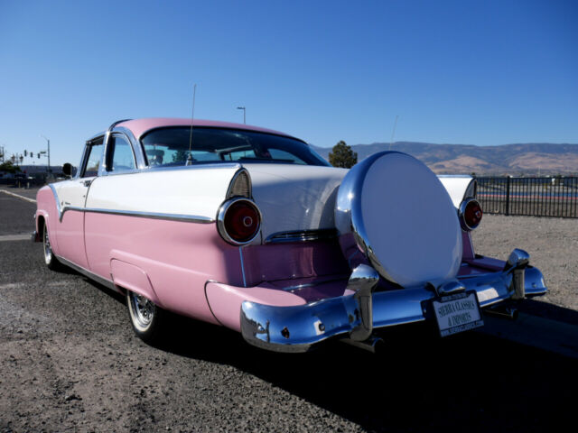 Ford Crown Victoria 1955 image number 7