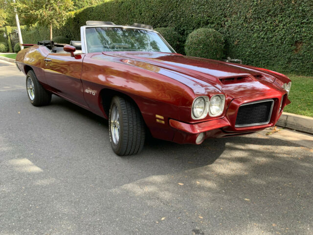 Pontiac Le Mans 1971 image number 2