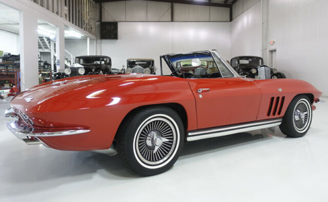 Chevrolet Corvette 1965 image number 27