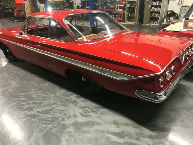 Chevrolet Impala 1961 image number 40