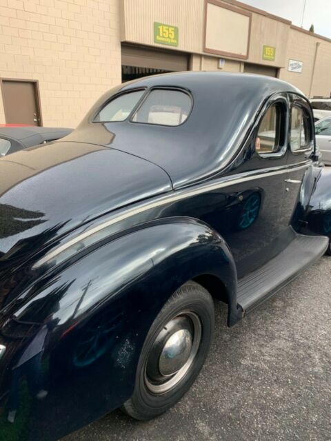 Ford Deluxe 1940 image number 10