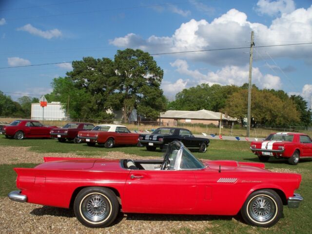 Ford Thunderbird 1957 image number 24