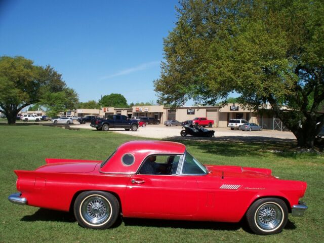 Ford Thunderbird 1957 image number 26