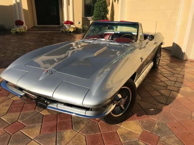 Chevrolet Corvette 1965 image number 31