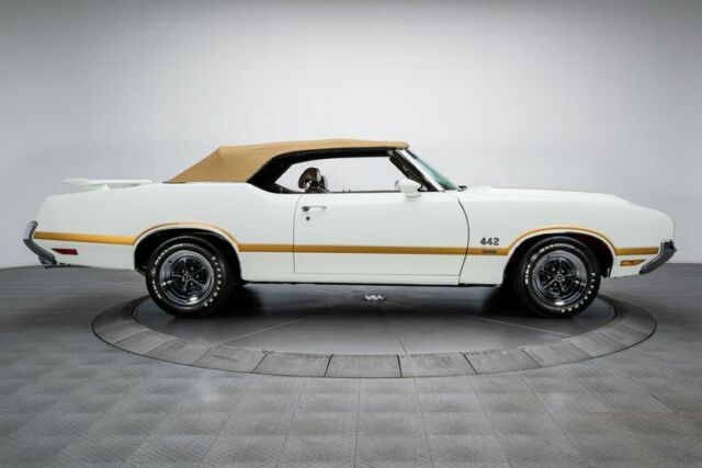 Oldsmobile 442 1970 image number 14