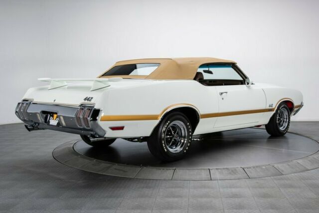 Oldsmobile 442 1970 image number 32