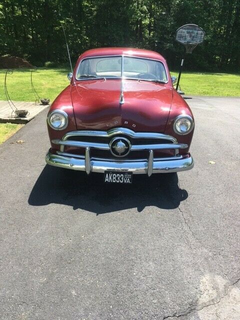 Ford Sport Coupe 1949 image number 5