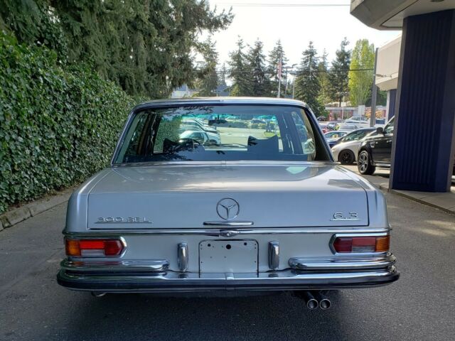 Mercedes-Benz 300-Series 1971 image number 27