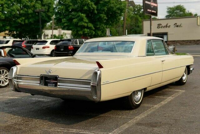 Cadillac DeVille 1964 image number 3