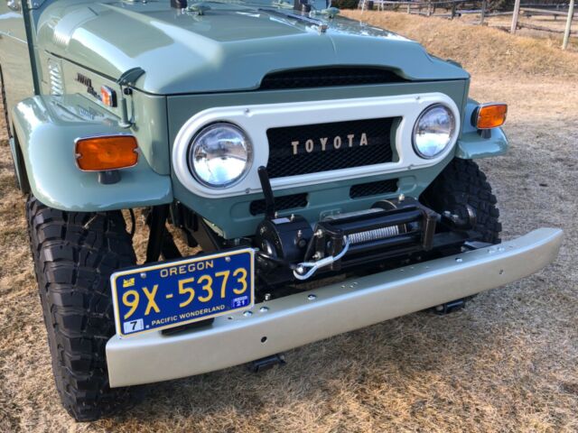 Toyota Land Cruiser 1970 image number 34