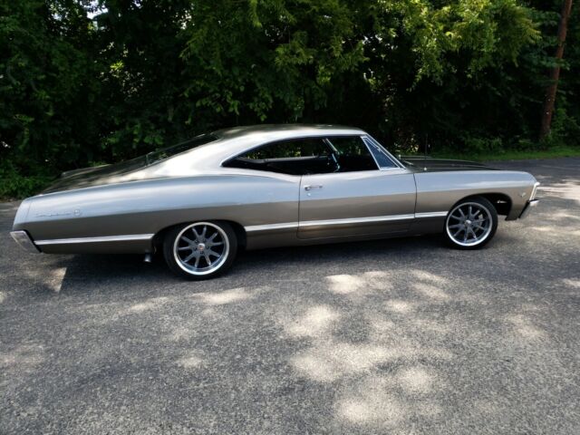 Chevrolet Impala 1967 image number 1