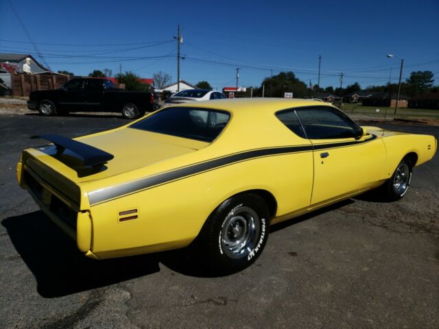 Dodge Charger 1971 image number 4