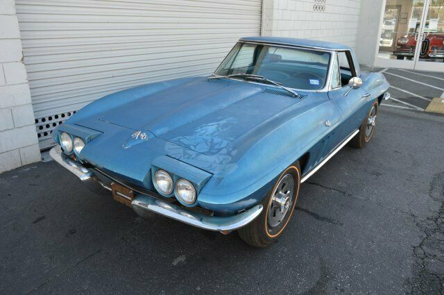 Chevrolet Corvette 1965 image number 28