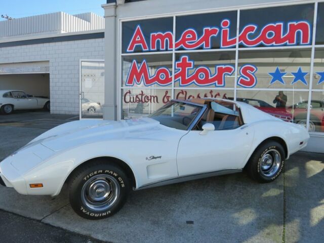 Chevrolet Corvette 1975 image number 26