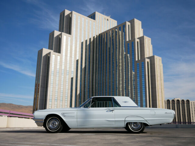 Ford Thunderbird 1965 image number 0