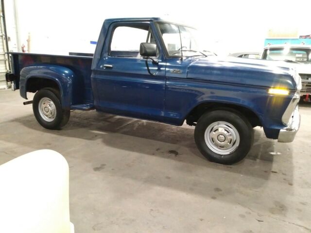 Ford F-100 1977 image number 2