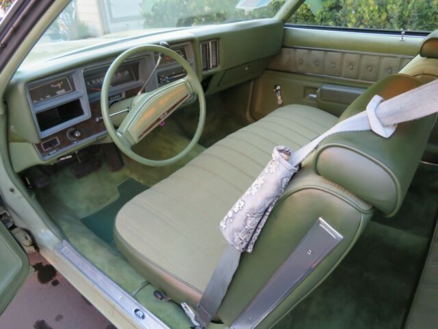 Chevrolet Malibu 1975 image number 1