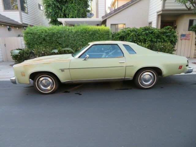 Chevrolet Malibu 1975 image number 11