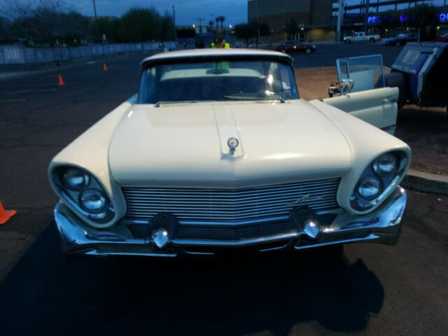 Lincoln Premier 1958 image number 2