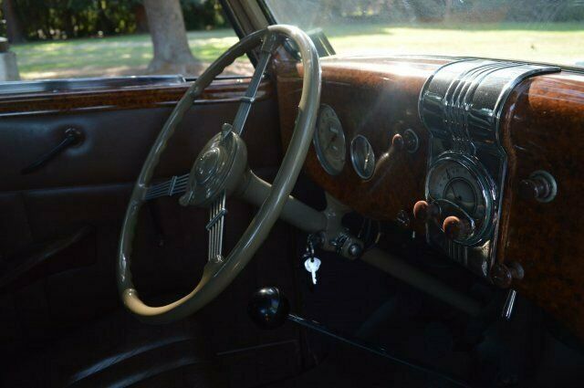 Ford Convertible 1936 image number 37